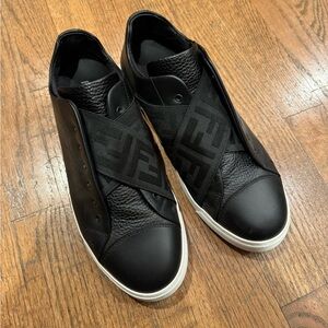 FENDI black leather low top sneakers size 6